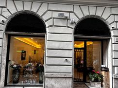 Negozio/Locale commerciale in Commerciale