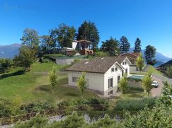 Casa Bi/Trifamiliare in Residenziale