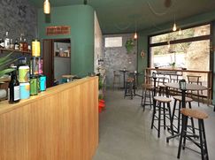 Negozio/Locale commerciale in Commerciale