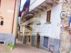 Casa Bi/Trifamiliare in Residenziale