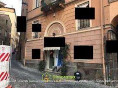 Negozio/Locale commerciale in Commerciale
