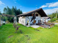 Casa Bi/Trifamiliare in Residenziale