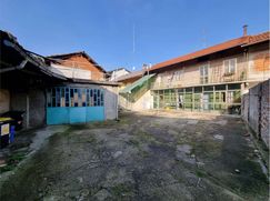 Casa Bi/Trifamiliare in Residenziale