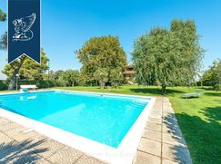 Villa in Residenziale