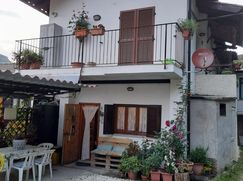 Casa Bi/Trifamiliare in Residenziale