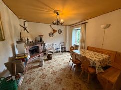 Casa Bi/Trifamiliare in Residenziale