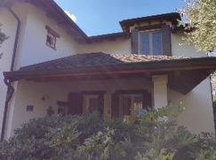 Casa Bi/Trifamiliare in Residenziale