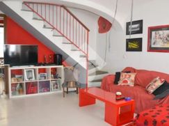 Casa Bi/Trifamiliare in Residenziale