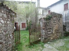 Casa Bi/Trifamiliare in Residenziale