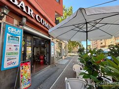 Attività/Licenza (con o senza mura) in Commerciale