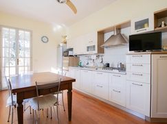 Casa Bi/Trifamiliare in Residenziale
