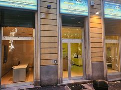 Negozio/Locale commerciale in Commerciale