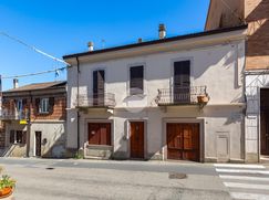 Casa Bi/Trifamiliare in Residenziale