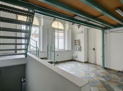 Negozio/Locale commerciale in Commerciale