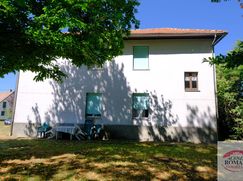 Casa Bi/Trifamiliare in Residenziale