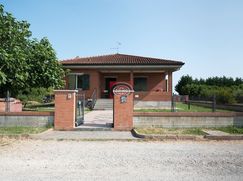Casa Bi/Trifamiliare in Residenziale