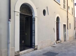 Negozio/Locale commerciale in Commerciale