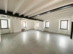 Ufficio in Commerciale