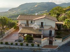 Villa in Residenziale