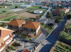 Casa Bi/Trifamiliare in Residenziale