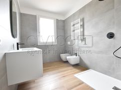 Casa Bi/Trifamiliare in Residenziale