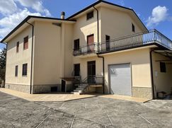 Villa in Residenziale
