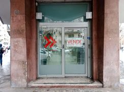 Negozio/Locale commerciale in Commerciale