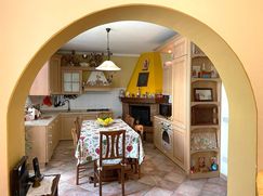 Casa Bi/Trifamiliare in Residenziale