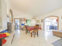 Casa Bi/Trifamiliare in Residenziale