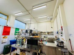 Negozio/Locale commerciale in Commerciale