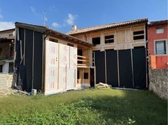 Casa Bi/Trifamiliare in Residenziale