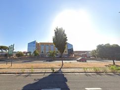 Negozio/Locale commerciale in Commerciale