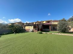 Casa Bi/Trifamiliare in Residenziale