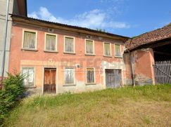 Casa Bi/Trifamiliare in Residenziale