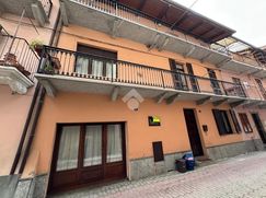 Casa Bi/Trifamiliare in Residenziale