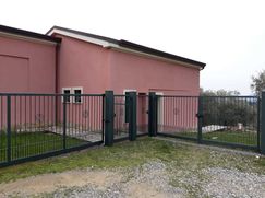 Casa Bi/Trifamiliare in Residenziale