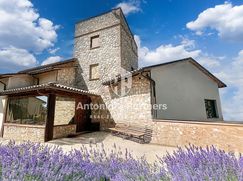 Casa Bi/Trifamiliare in Residenziale