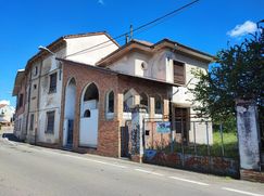 Casa Bi/Trifamiliare in Residenziale