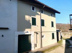 Casa Bi/Trifamiliare in Residenziale