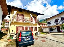 Casa Bi/Trifamiliare in Residenziale