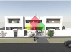 Casa Bi/Trifamiliare in Residenziale
