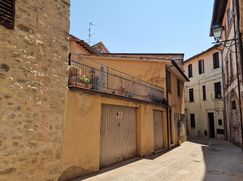 Casa Bi/Trifamiliare in Residenziale