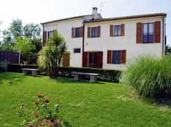 Casa Bi/Trifamiliare in Residenziale