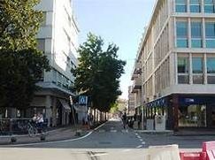 Negozio/Locale commerciale in Commerciale