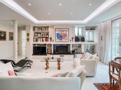 Casa Bi/Trifamiliare in Residenziale
