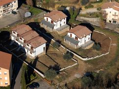 Casa Bi/Trifamiliare in Residenziale