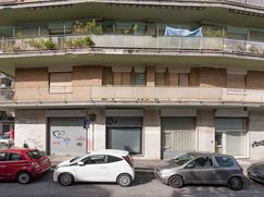 Negozio/Locale commerciale in Commerciale