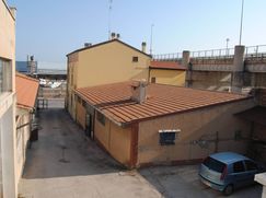 Negozio/Locale commerciale in Commerciale