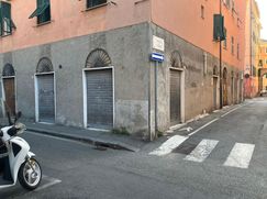 Negozio/Locale commerciale in Commerciale