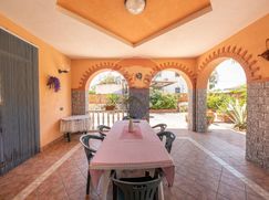 Casa Bi/Trifamiliare in Residenziale
